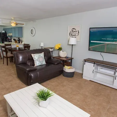 Islandwood Condos Unit 104